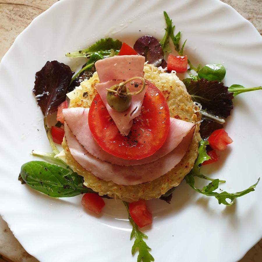 Alabastrom Panzio Es Etterem Bed & Breakfast Bogacs Bagian luar foto