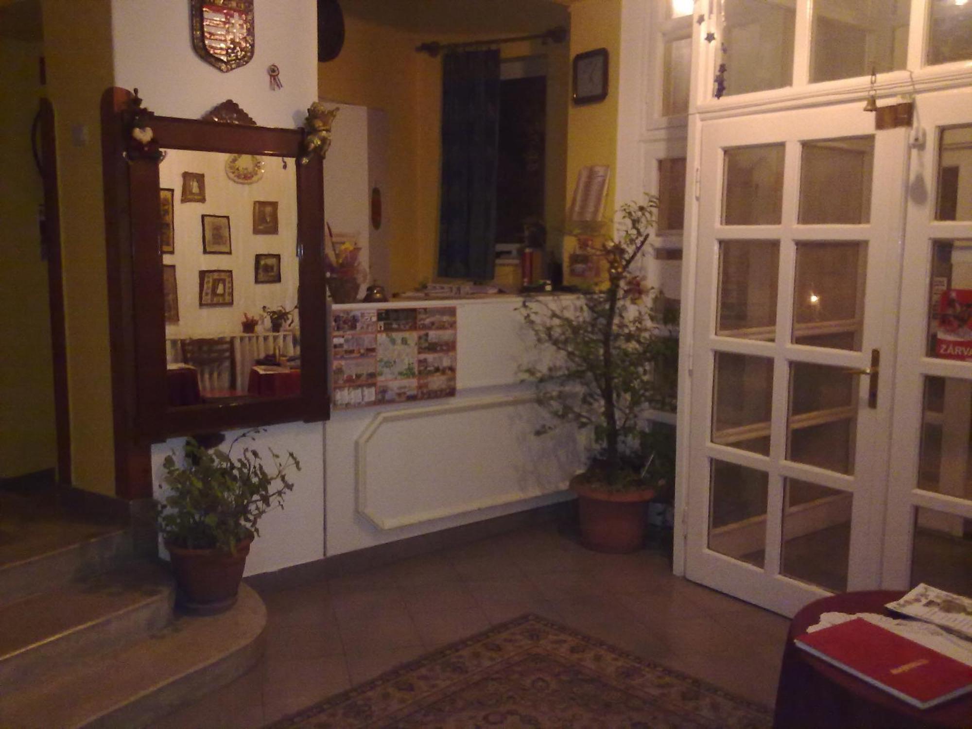 Alabastrom Panzio Es Etterem Bed & Breakfast Bogacs Bagian luar foto