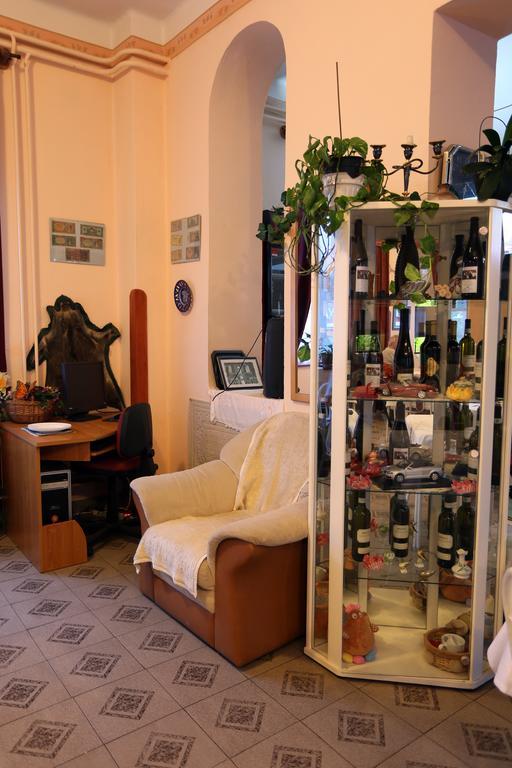 Alabastrom Panzio Es Etterem Bed & Breakfast Bogacs Bagian luar foto