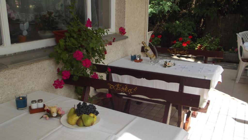 Alabastrom Panzio Es Etterem Bed & Breakfast Bogacs Bagian luar foto