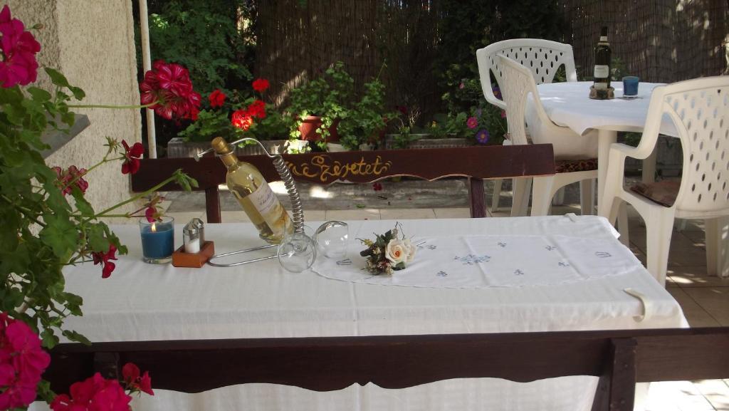 Alabastrom Panzio Es Etterem Bed & Breakfast Bogacs Bagian luar foto