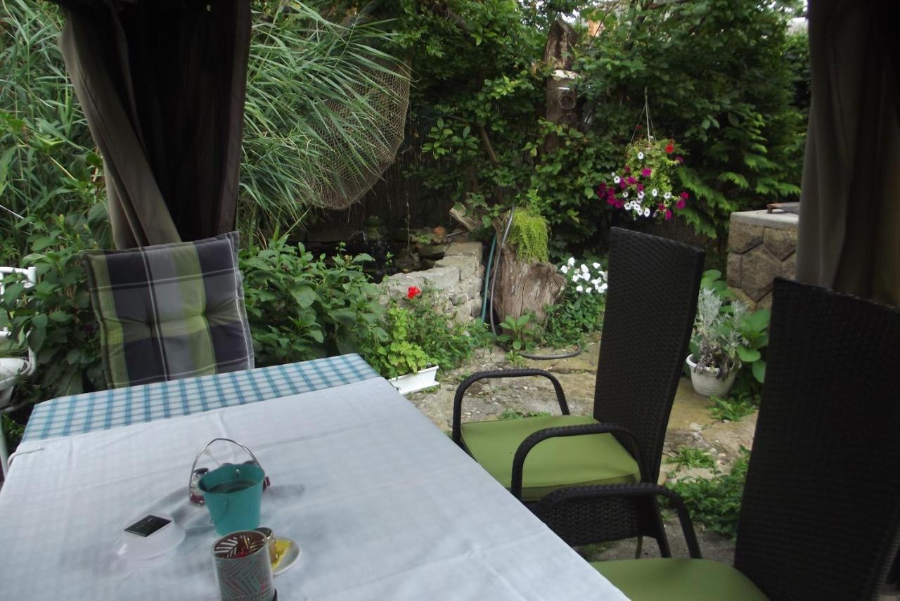 Alabastrom Panzio Es Etterem Bed & Breakfast Bogacs Bagian luar foto