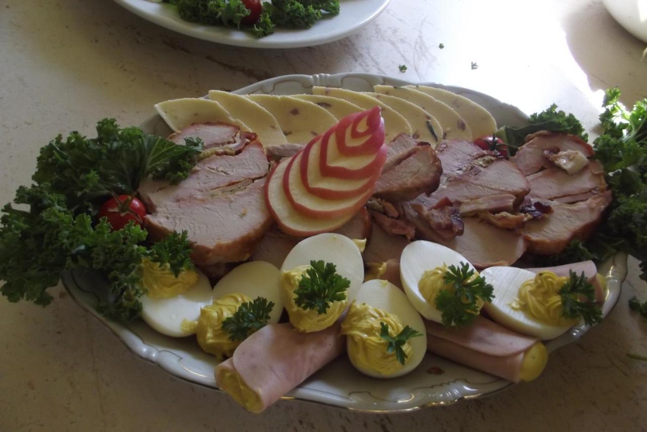 Alabastrom Panzio Es Etterem Bed & Breakfast Bogacs Bagian luar foto